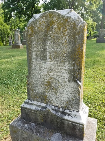 Belle's tombstone at Riverview Cemetery